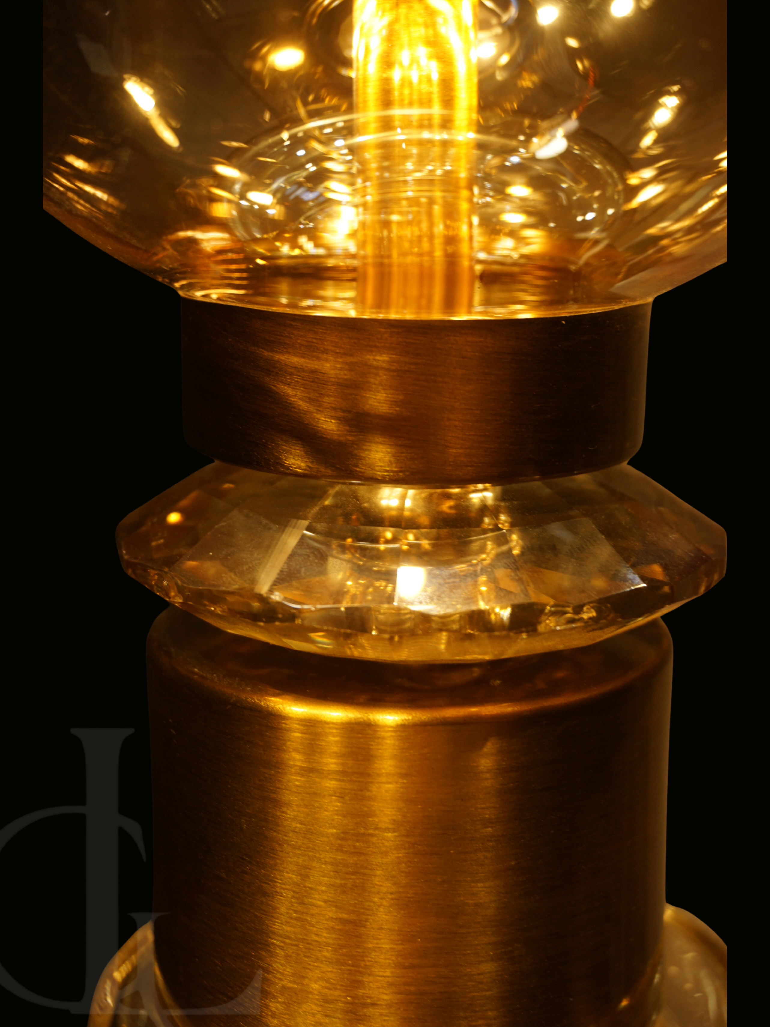 Amber Echo (Glass, Gold) Hanging Light